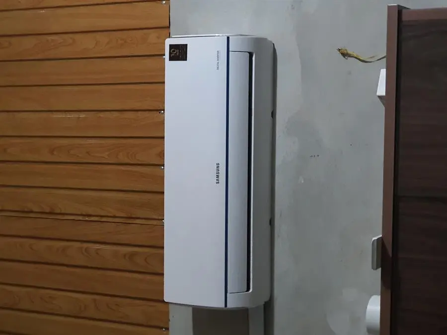 Khách hàng review Máy lạnh Samsung Inverter 1 HP AR09TYHQASINSV 71