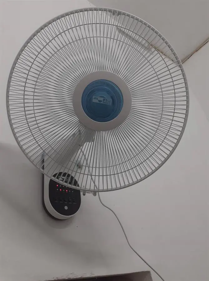 Khách hàng review Quạt treo tường AC 3 cánh AWF02A163 55W 8