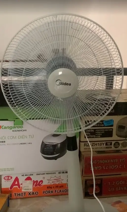 Khách hàng review Quạt lửng Midea 3 cánh FTS40-17VD 36W 4