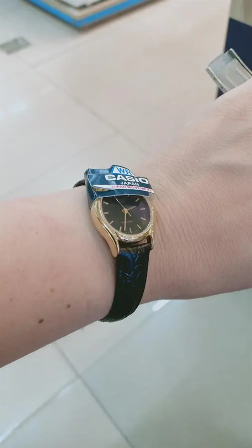 Khách hàng review Đồng hồ CASIO Timeless 23 mm Nữ LTP-1094Q-1ARDF 2