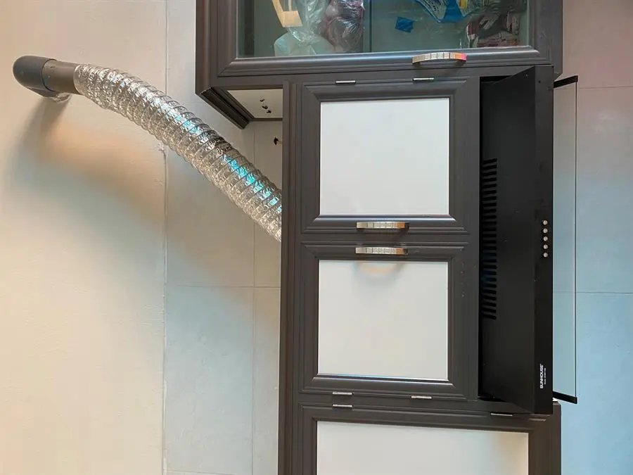 Khách hàng review Máy hút mùi âm tủ Sunhouse SHB6118B 12