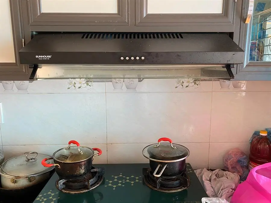 Khách hàng review Máy hút mùi âm tủ Sunhouse SHB6118B 11
