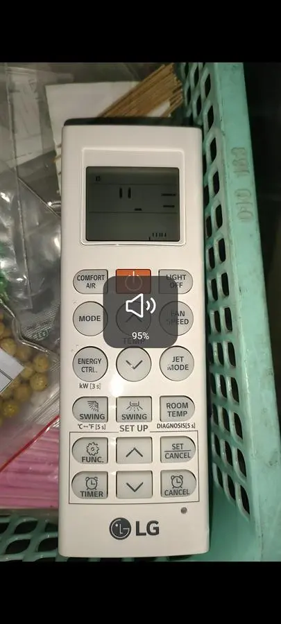 Khách hàng review Máy lạnh LG Inverter 1 HP V10ENH1 7