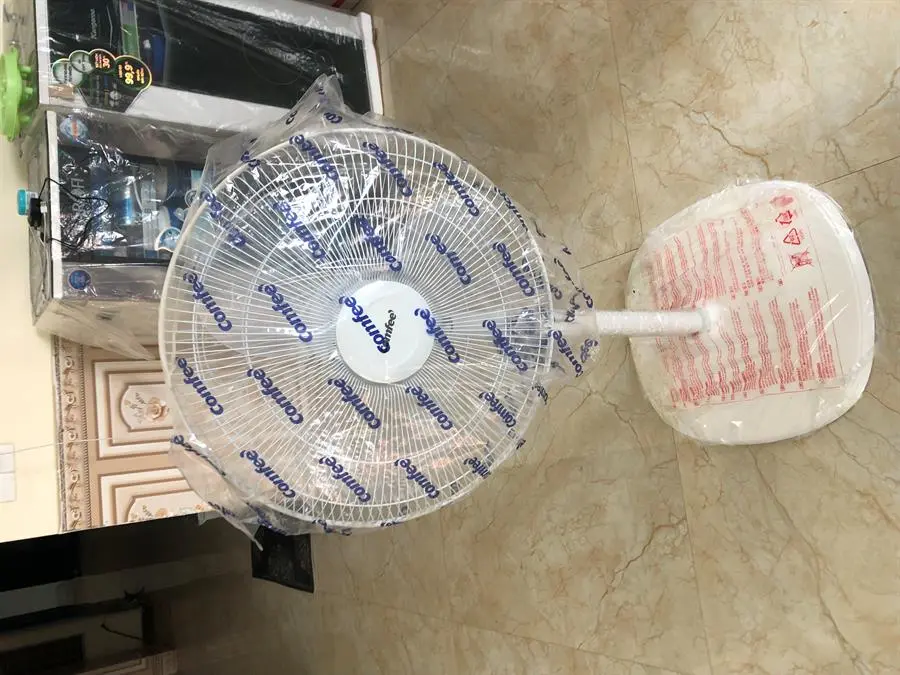Khách hàng review Quạt lửng Comfee 3 cánh CF-FF4019VEW 48W 14