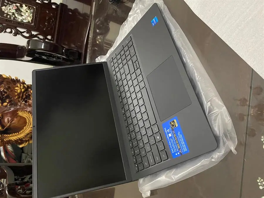 Khách hàng review Laptop Dell Vostro 3510 i5 1135G7/8GB/512GB/Office H 2
