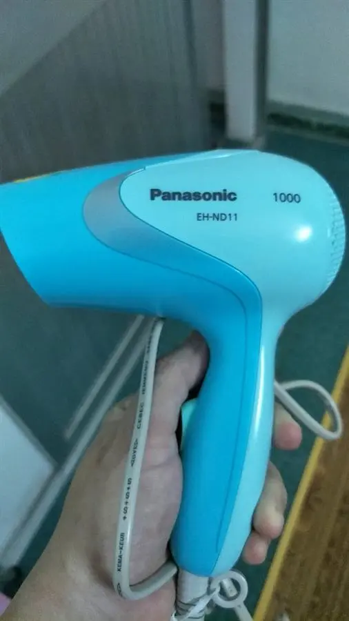 Khách hàng review Máy sấy tóc 1000W Panasonic EH-ND11-A645 10