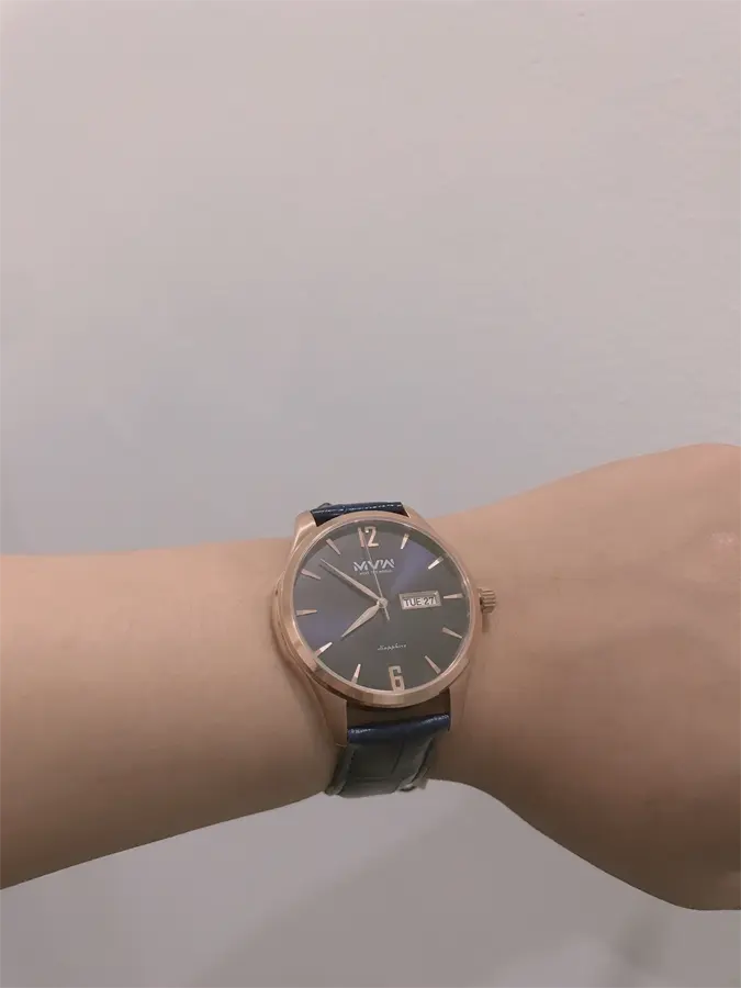 Khách hàng review Đồng hồ MVW 42 mm Nam ML061-01 5
