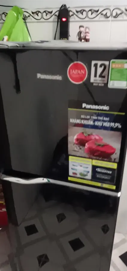 Khách hàng review Tủ lạnh Panasonic Inverter 188 lít NR-BA229PKVN 78