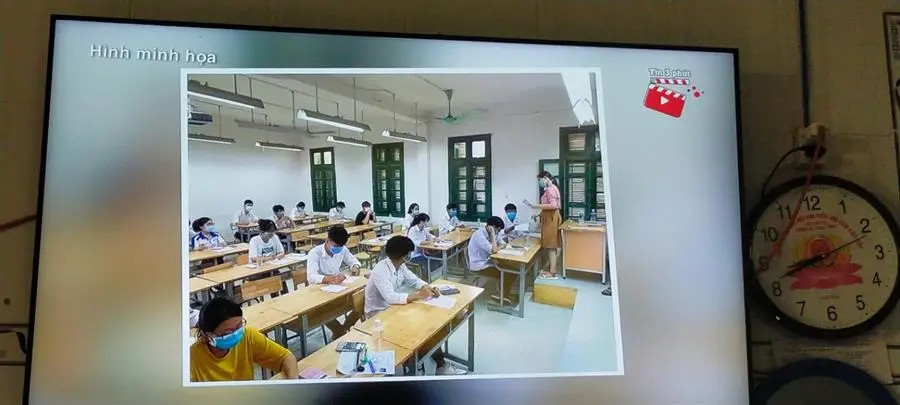 Khách hàng review Smart Tivi Samsung 32 inch UA32T4300 4