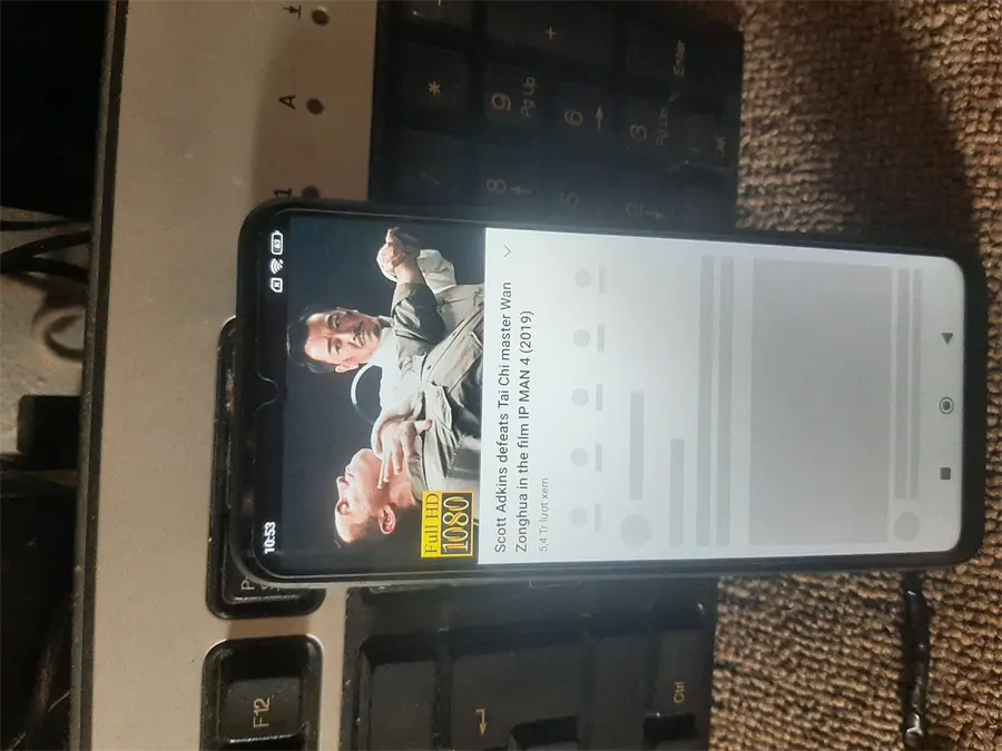 Khách hàng review Điện thoại POCO C40 21