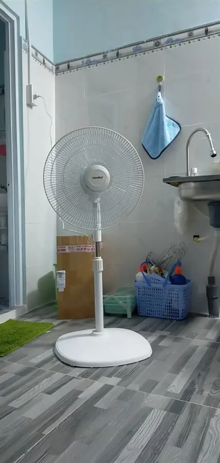 Khách hàng review Quạt lửng Comfee 3 cánh CF-FF4019VEW 48W 12