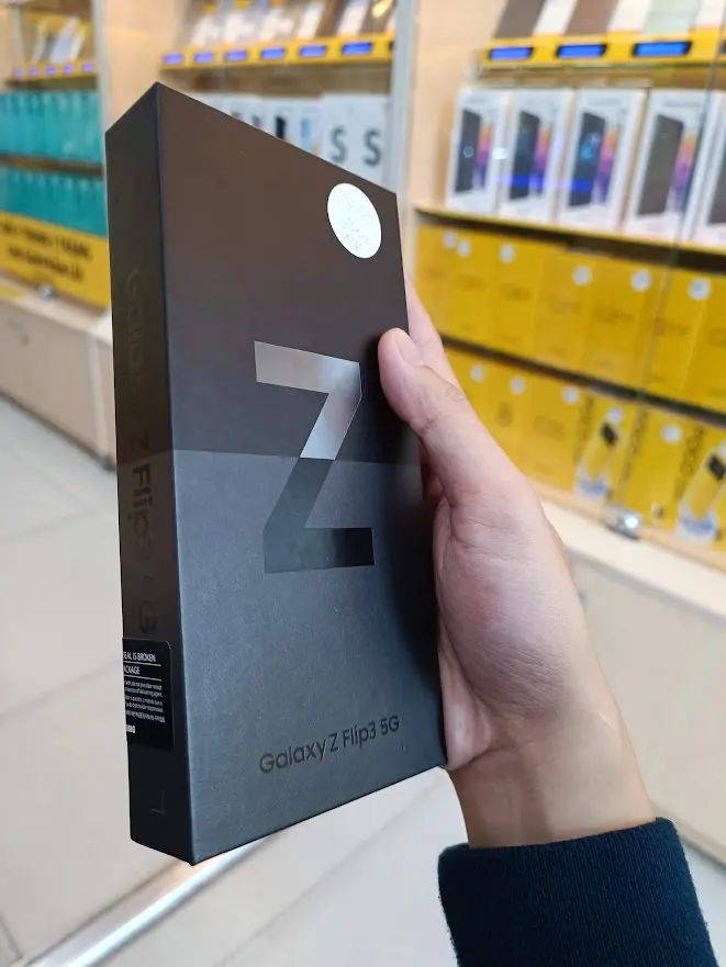 Khách hàng review Điện thoại Samsung Galaxy Z Flip3 5G 128GB 9