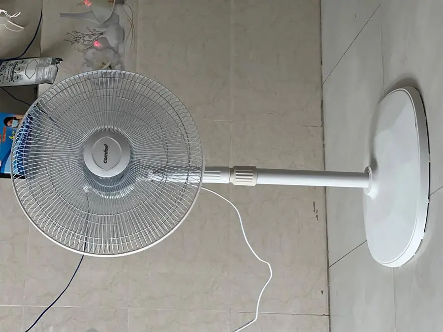 Khách hàng review Quạt lửng Comfee 3 cánh CF-FF4019VEW 48W 11
