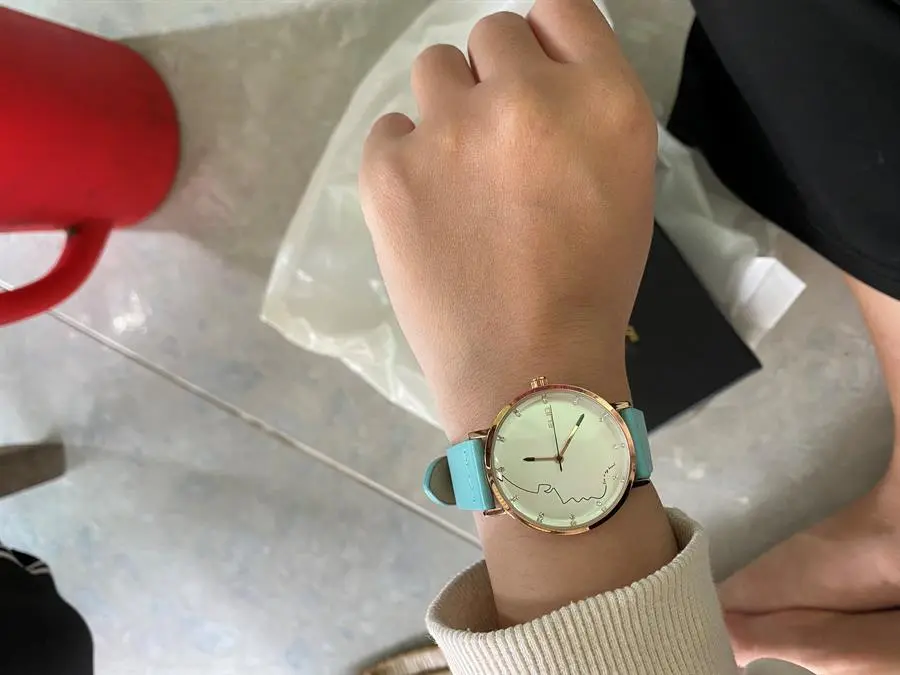 Khách hàng review Đồng hồ ELIO 33 mm Nữ EL059-02 3
