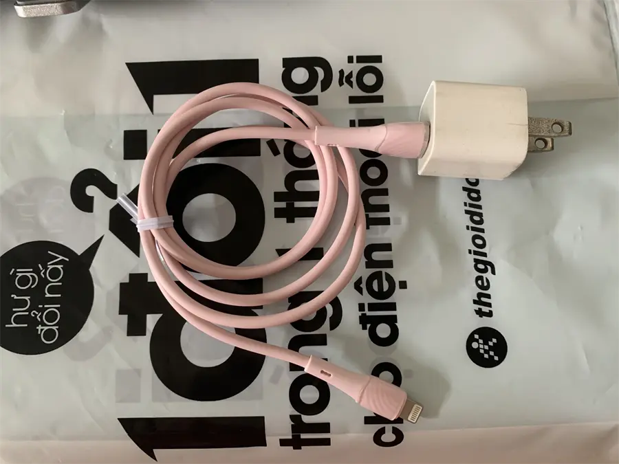 Khách hàng review Cáp Lightning 1m Hydrus CS-C-021 2