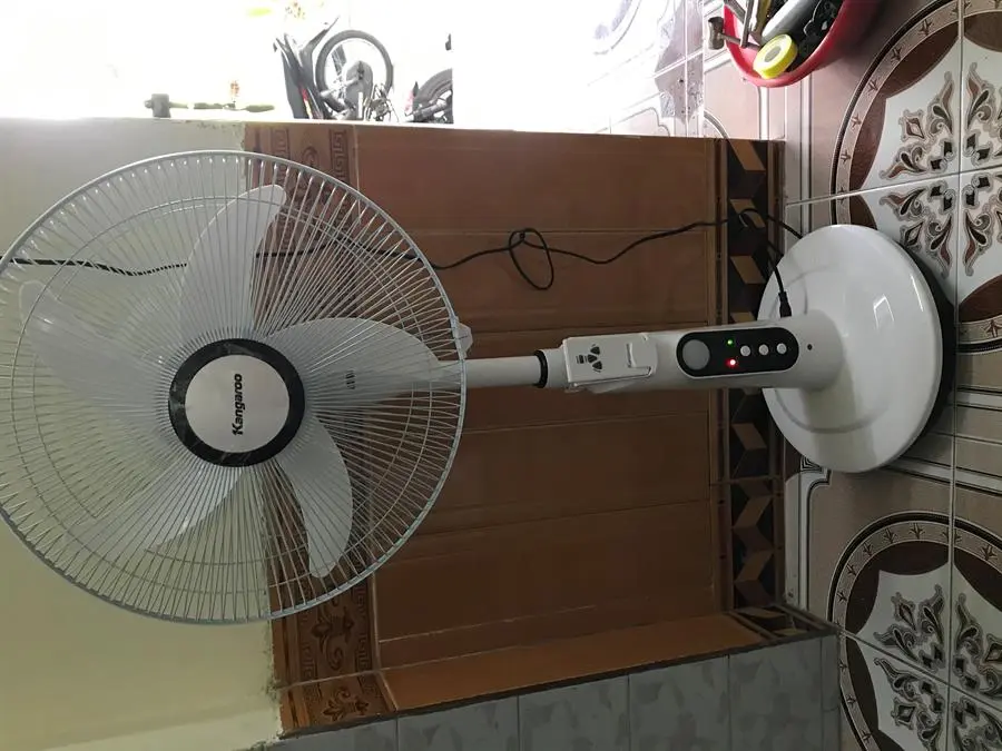 Khách hàng review Quạt sạc điện Kangaroo KG738 12