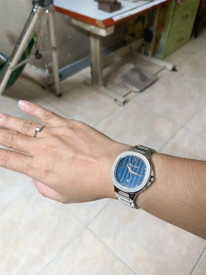 Khách hàng review Đồng hồ MATHEY TISSOT 32 mm Nữ D152ABU 4