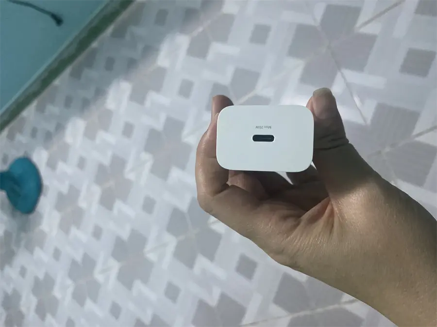 Khách hàng review Adapter Sạc Type C PD 20W Xmobile A829 2