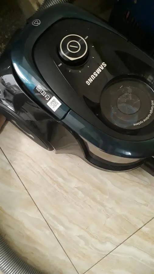 Khách hàng review Máy hút bụi dạng hộp Samsung VC18M21M0VN/SV-N 11