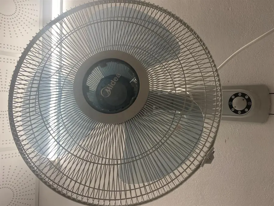 Khách hàng review Quạt treo tường Midea 3 cánh FW40-6H 55W 7