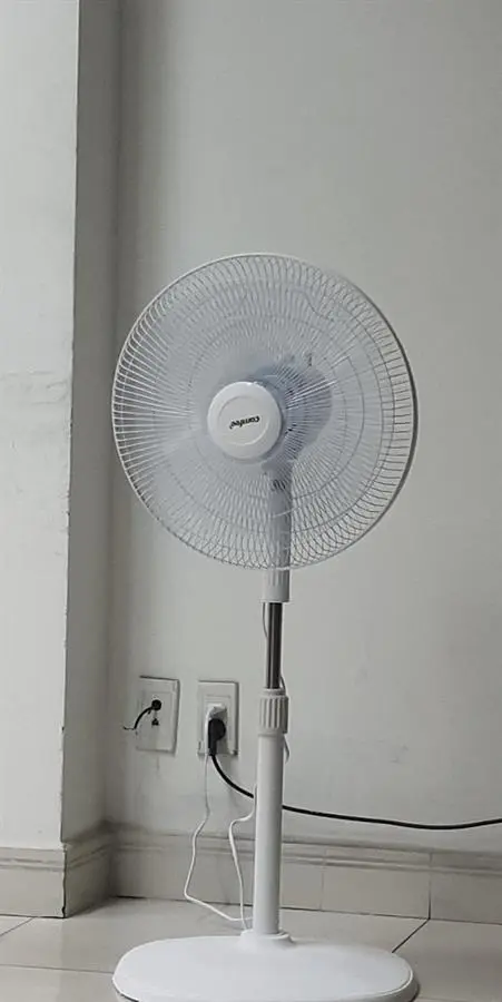 Khách hàng review Quạt lửng Comfee 3 cánh CF-FF4019VEW 48W 10