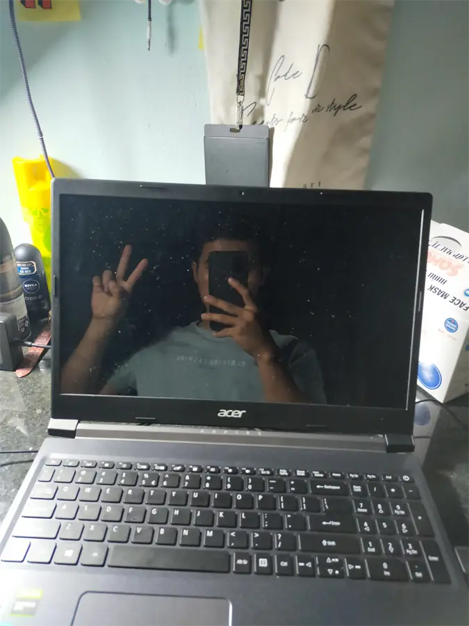 Khách hàng review Laptop Acer Aspire 7 Gaming A715 75G 58U4 i5 10300H/8GB/512GB/4GB GTX1650/Win11 (NH.Q97SV.004) 1