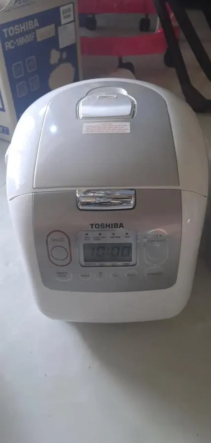 Khách hàng review Nồi cơm điện tử Toshiba 1.8 lít RC-18NMFVN(WT) 28
