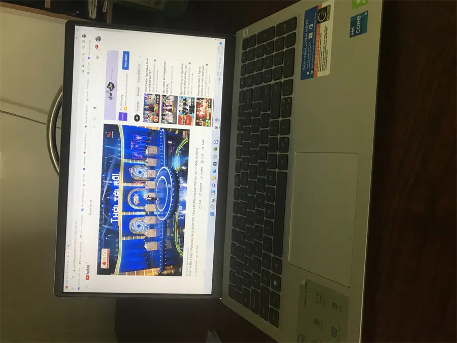 Khách hàng review Laptop Dell Inspiron 15 3511 i5 1135G7/8GB/512GB/2GB MX350/Office H 11