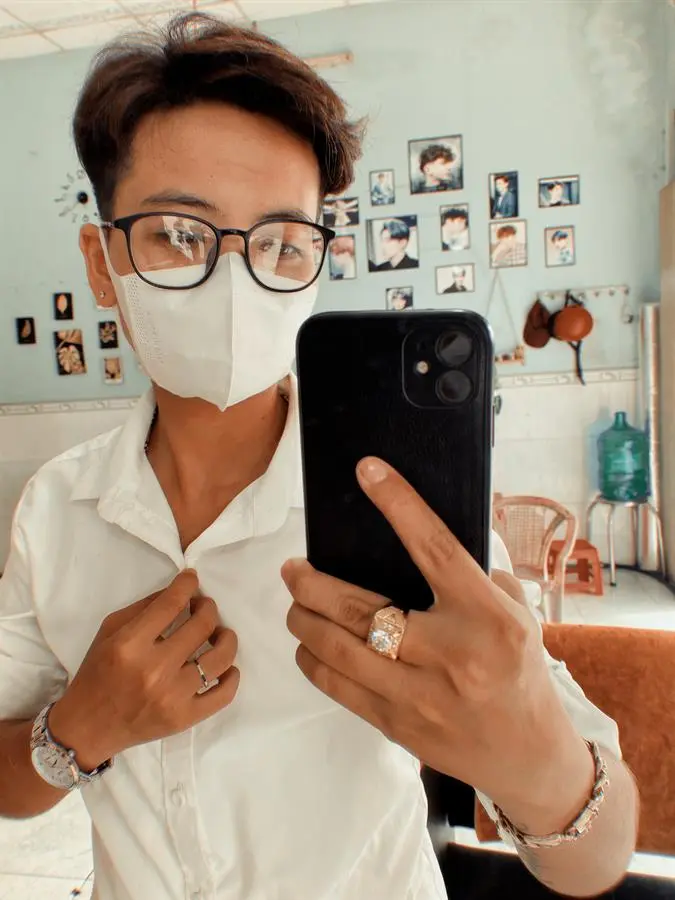 Khách hàng review Đồng hồ ELIO 39.5 mm Nam ES016-C1 3