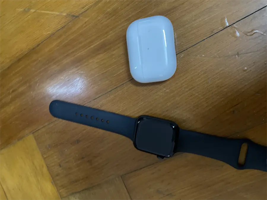 Khách hàng review Tai nghe Bluetooth AirPods Pro MagSafe Charge Apple MLWK3 11
