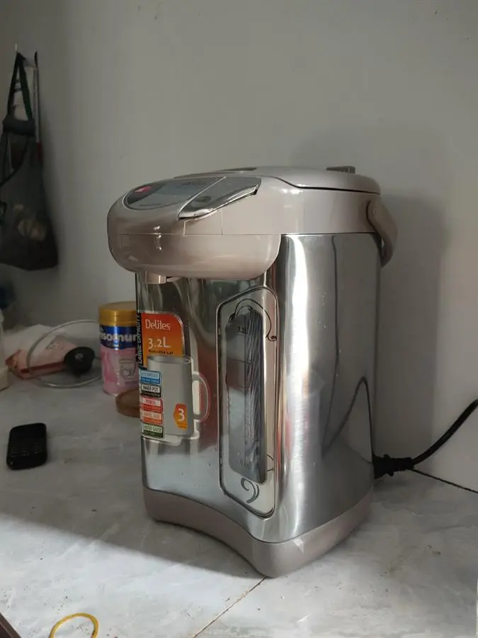 Khách hàng review Bình thủy điện Delites EKA-5.0F 3.2 lít 12