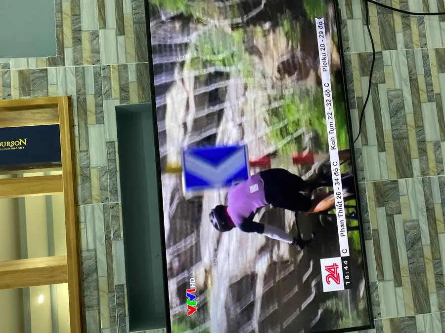 Khách hàng review Smart Tivi QLED 4K 43 inch Samsung QA43Q65A 5