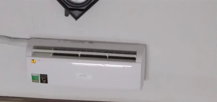 Khách hàng review Máy lạnh Aqua Inverter 1 HP AQA-KCRV10TR 5