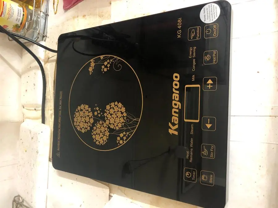 Khách hàng review Bếp từ Kangaroo KG408I 3