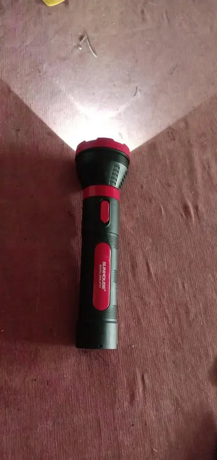Khách hàng review Đèn pin sạc Sunhouse SHE-4131 2