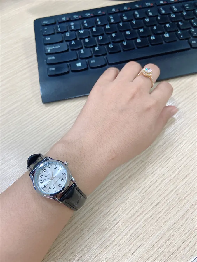 Khách hàng review Đồng hồ CASIO Timeless 25.1 mm Nữ LTP-V001L-7BUDF 3