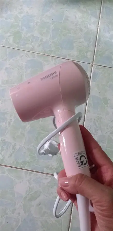 Khách hàng review Máy sấy tóc Philips BHC010 5