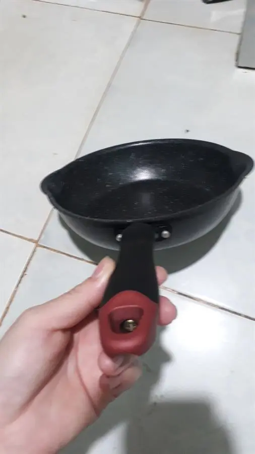 Khách hàng review Chảo nhôm chống dính vân đá đáy từ 20 cm Kangaroo KG661XS 3