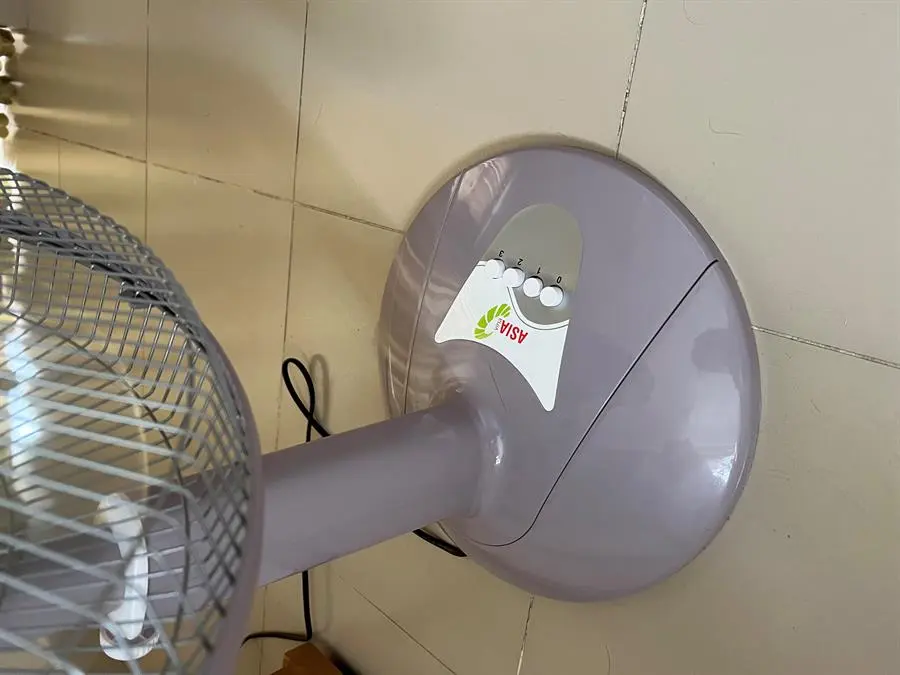 Khách hàng review Quạt lửng Asia 3 cánh VY358990 55W 9