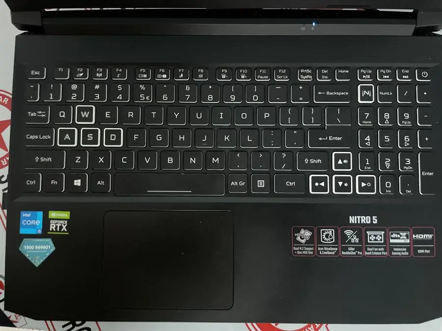 Khách hàng review Laptop Acer Nitro 5 Gaming AN515 57 553E i5 11400H/8GB/512GB/4GB RTX3050/144Hz/Win11 (NH.QENSV.006) 11