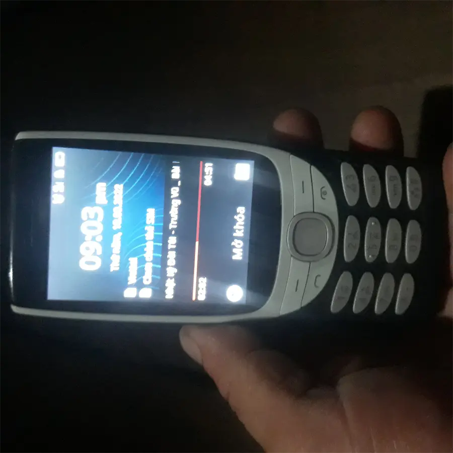 Khách hàng review Điện thoại Nokia 8210 4G 19
