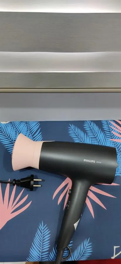 Khách hàng review Máy sấy tóc Philips BHD350/10 3