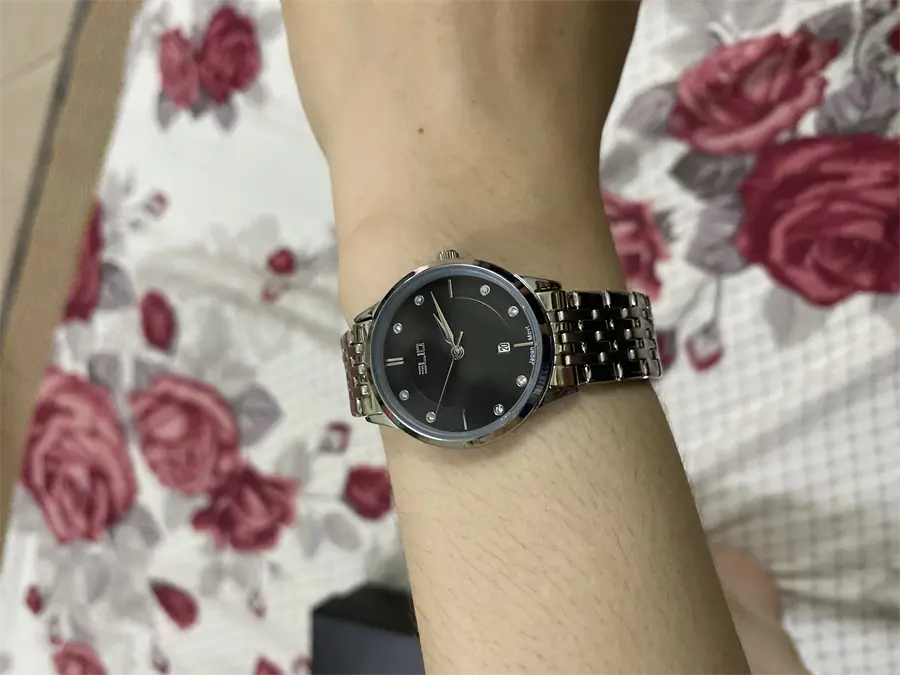 Khách hàng review Đồng hồ ELIO 28 mm Nữ EC004-02 1