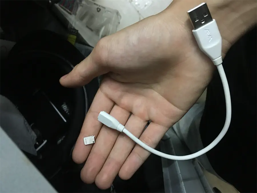 Khách hàng review Cáp Lightning 0.2m AVA Speed II 2