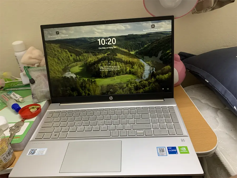 Khách hàng review Laptop HP Pavilion 15 eg2035TX i5 1235U/8GB/512GB/2GB MX550/Win11 (6K781PA) 5