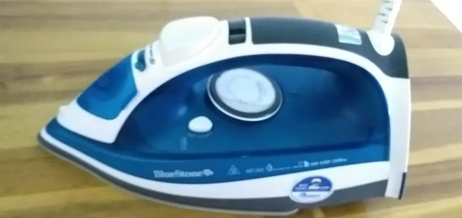 Khách hàng review Bàn ủi hơi nước BlueStone SIB-3831 2200W 3