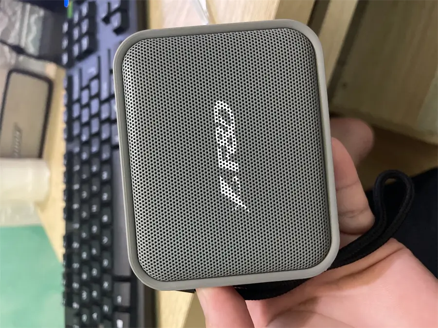 Khách hàng review Loa Bluetooth Fenda W5 Plus 5