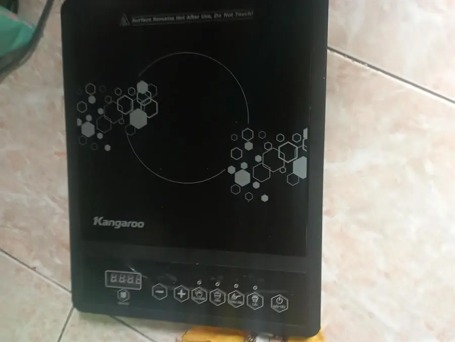 Khách hàng review Bếp từ đơn Kangaroo KG15IC1 1800W 4