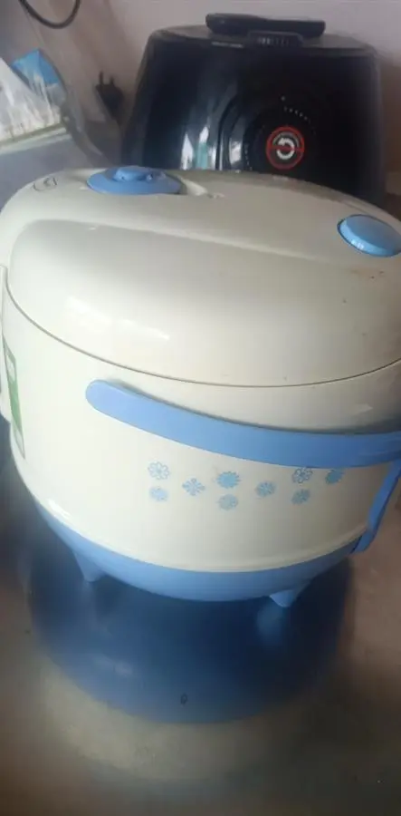 Khách hàng review Nồi cơm nắp gài Happycook 1.2 lít HC-120 5