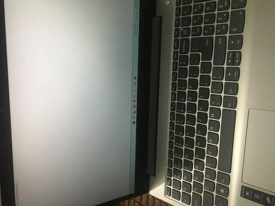 Khách hàng review Laptop Lenovo IdeaPad 3 15IML05 i3 10110U/4GB/256GB/Win11 (81WB01DYVN) 3